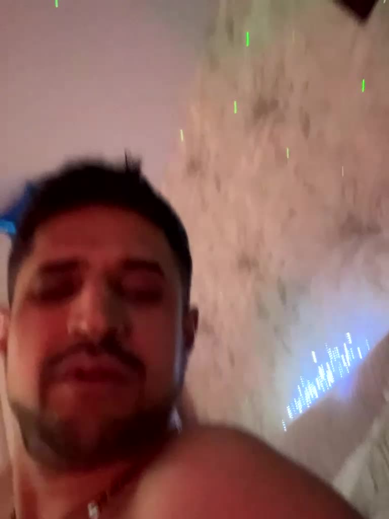 VIP17CoupleDream Cam Model Chat December 31, 2025