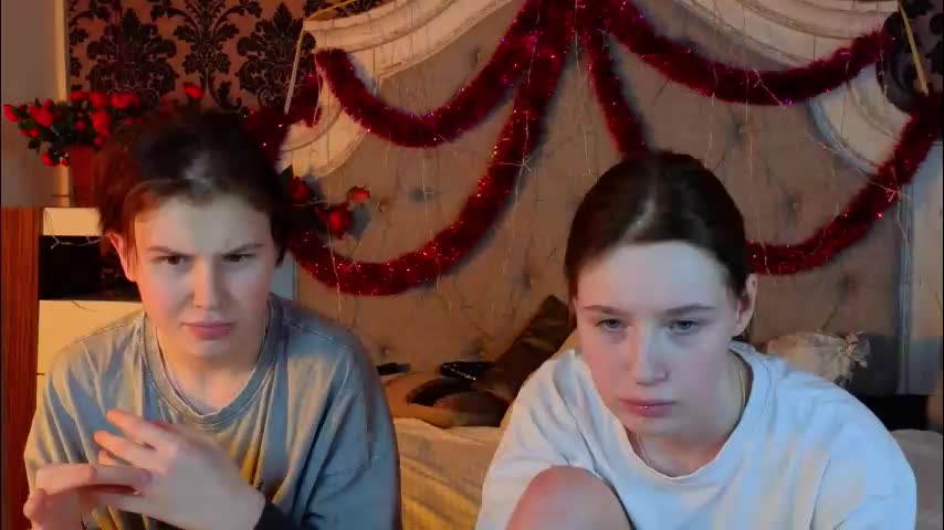 berry_assortment Cam Model Chat December 31, 2025