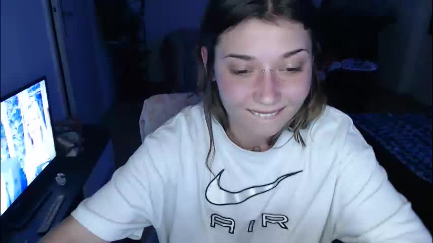 aliens4twenty Cam Model Chat December 31, 2025