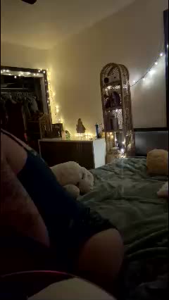 ittybittybutterfly Cam Model Chat December 31, 2025