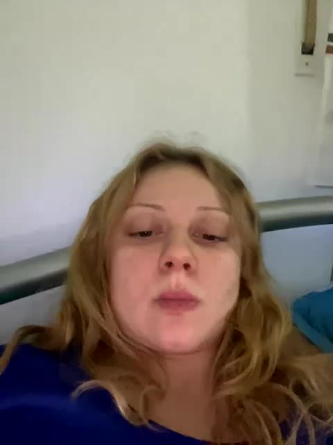 VixyVee Cam Model Chat January 2, 2026