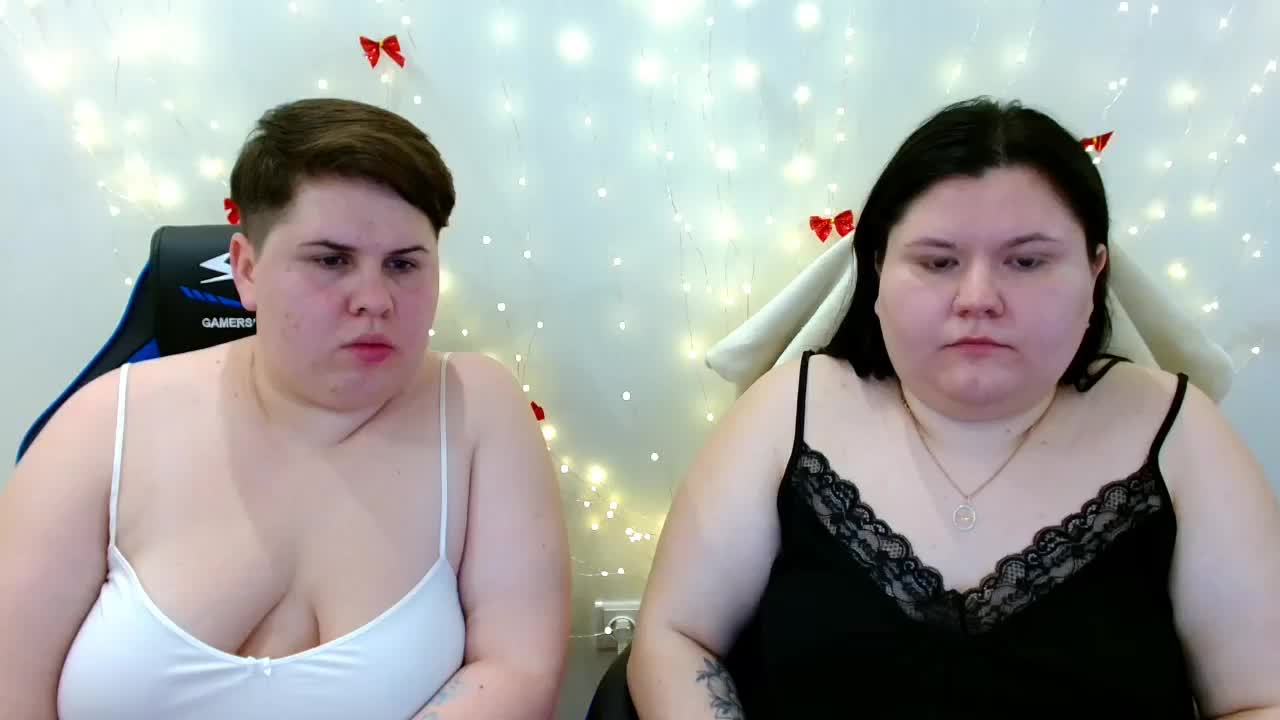BeckyAndEllen Cam Model Chat January 2, 2026