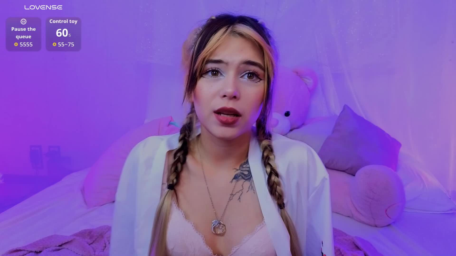 CoralineJones Cam Model Chat January 2, 2026