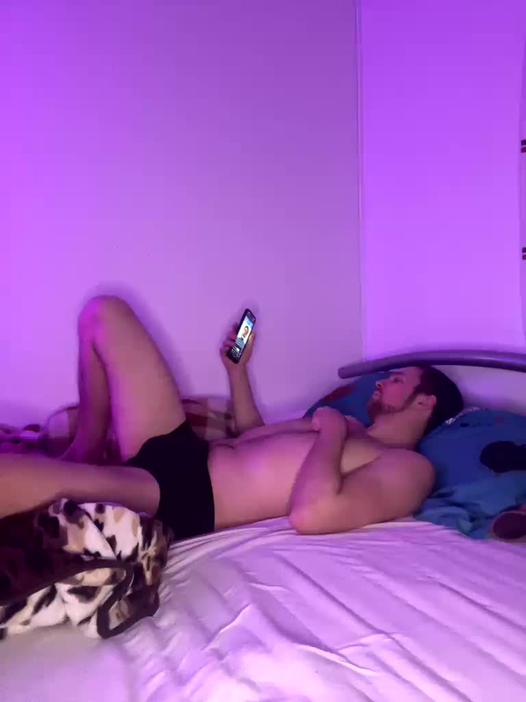 VixyVee Cam Model Chat January 2, 2026