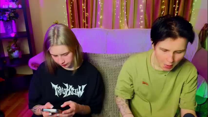 berry_assortment Cam Model Chat January 3, 2026