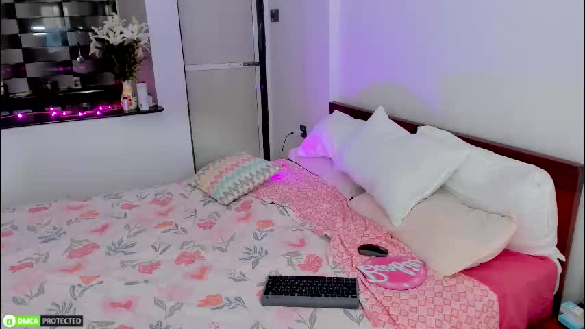 gimmelove77 Cam Model Chat January 3, 2026