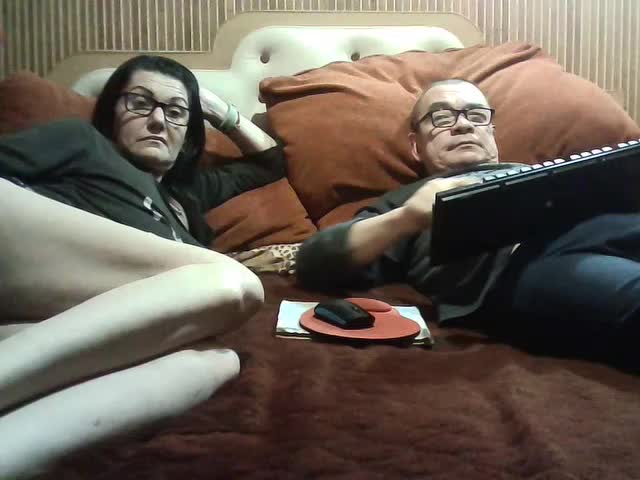coupleofcoolx Cam Model Chat January 3, 2026