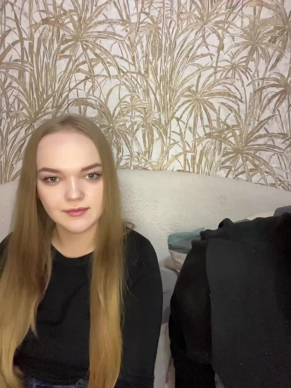 SWEET1SQUIRT Cam Model Chat January 4, 2026