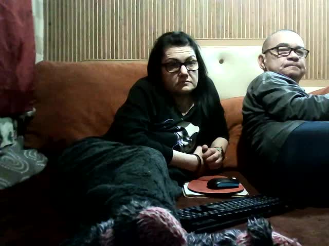 coupleofcoolx Cam Model Chat January 4, 2026