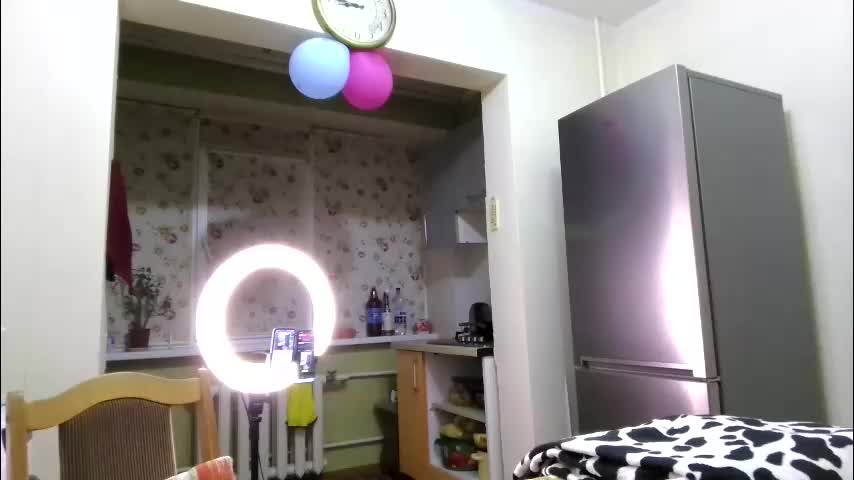 best_ass2000 Cam Model Chat January 5, 2026