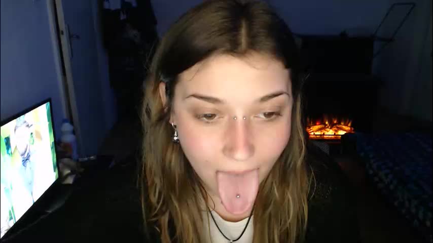 aliens4twenty Cam Model Chat January 5, 2026