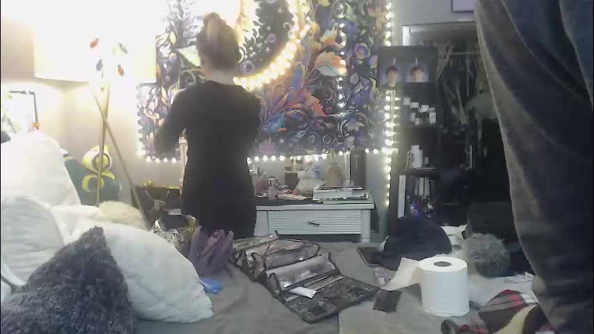 elleekaypetite Cam Model Chat January 5, 2026