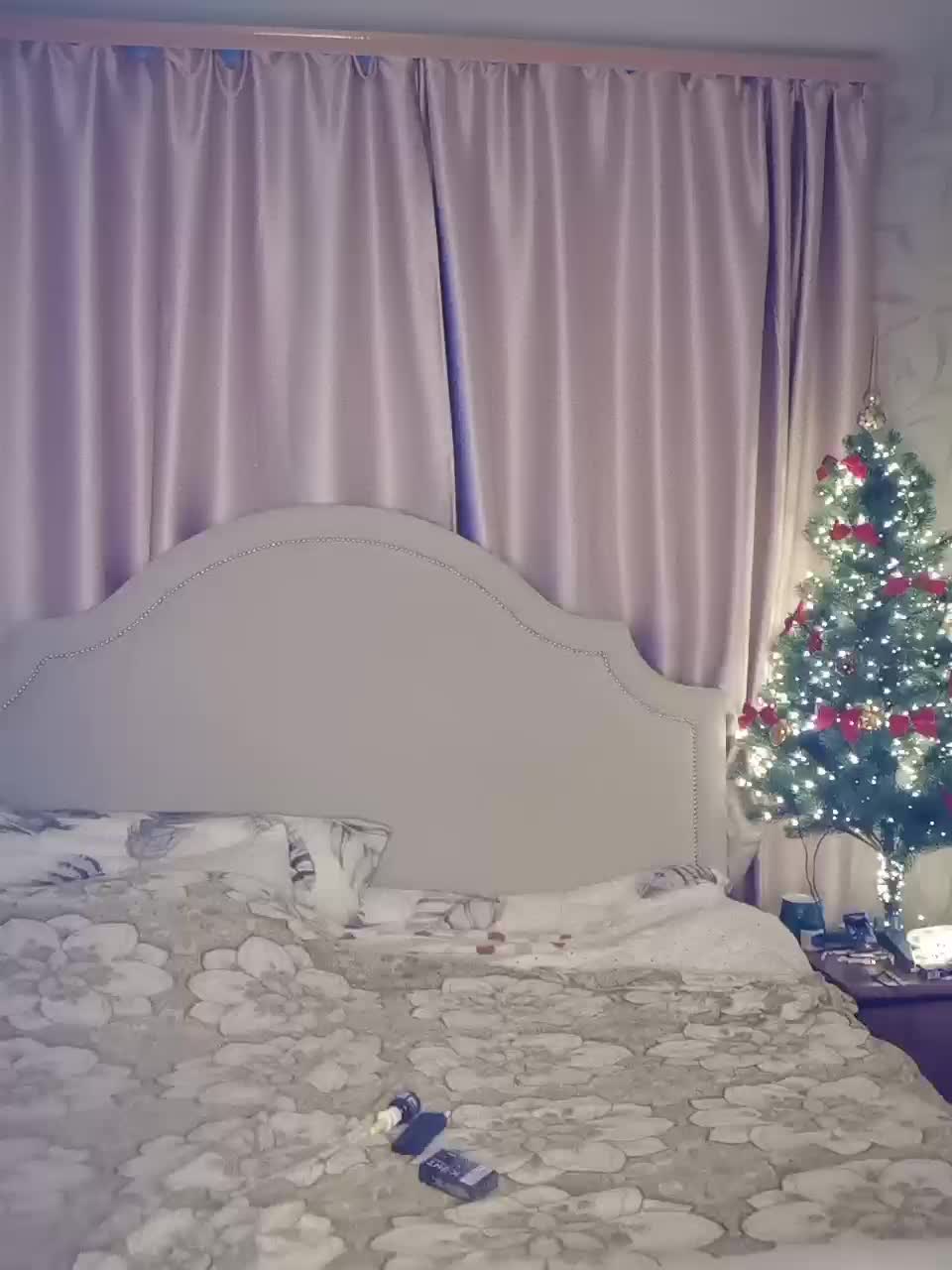 Her-Girl Cam Model Chat January 5, 2026