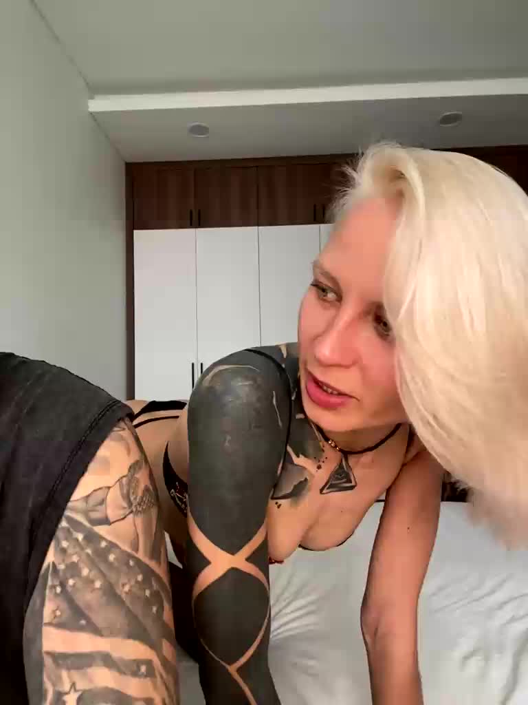 Twins666 Cam Model Chat January 5, 2026