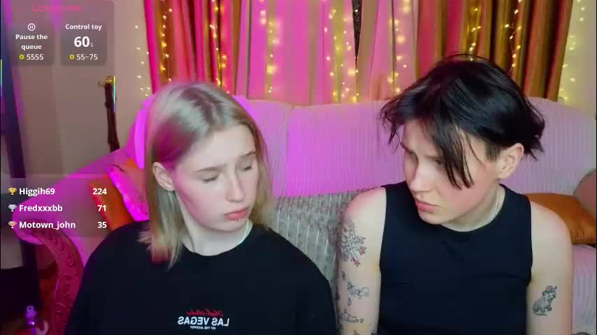 berry_assortment Cam Model Chat January 5, 2026