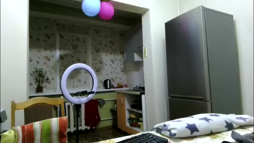 best_ass2000 Cam Model Chat January 5, 2026
