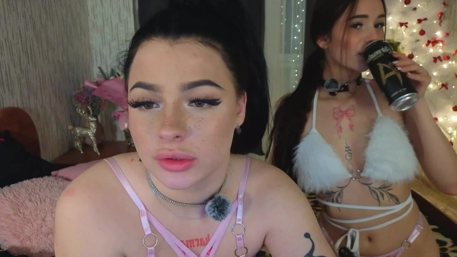 LisaAndDenis Cam Model Chat January 5, 2026