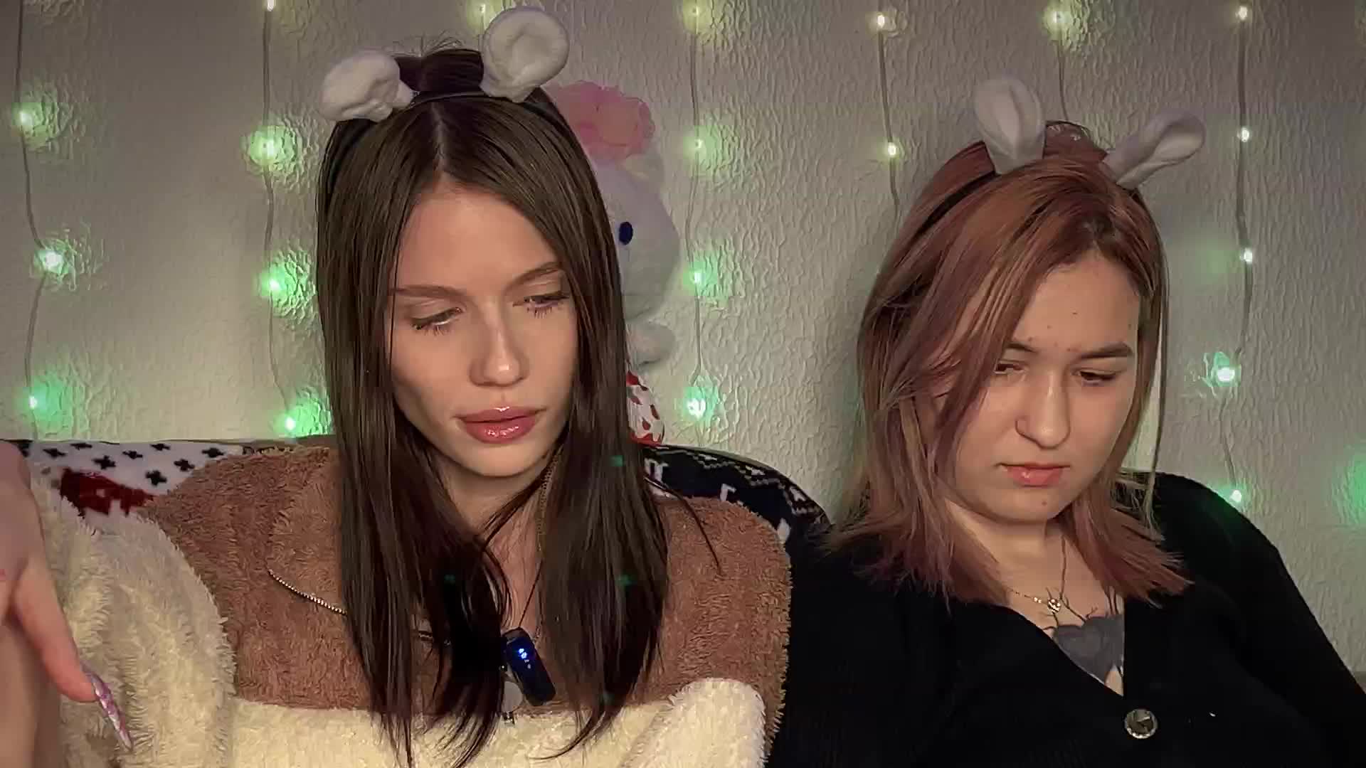 _Two_Chicks_ Cam Model Chat January 6, 2026