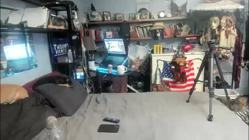 pink_black Cam Model Chat January 6, 2026