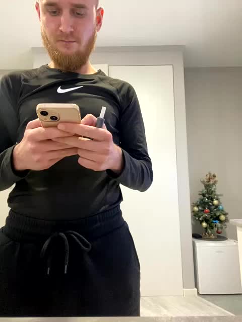 Room_of_love Cam Model Chat January 6, 2026