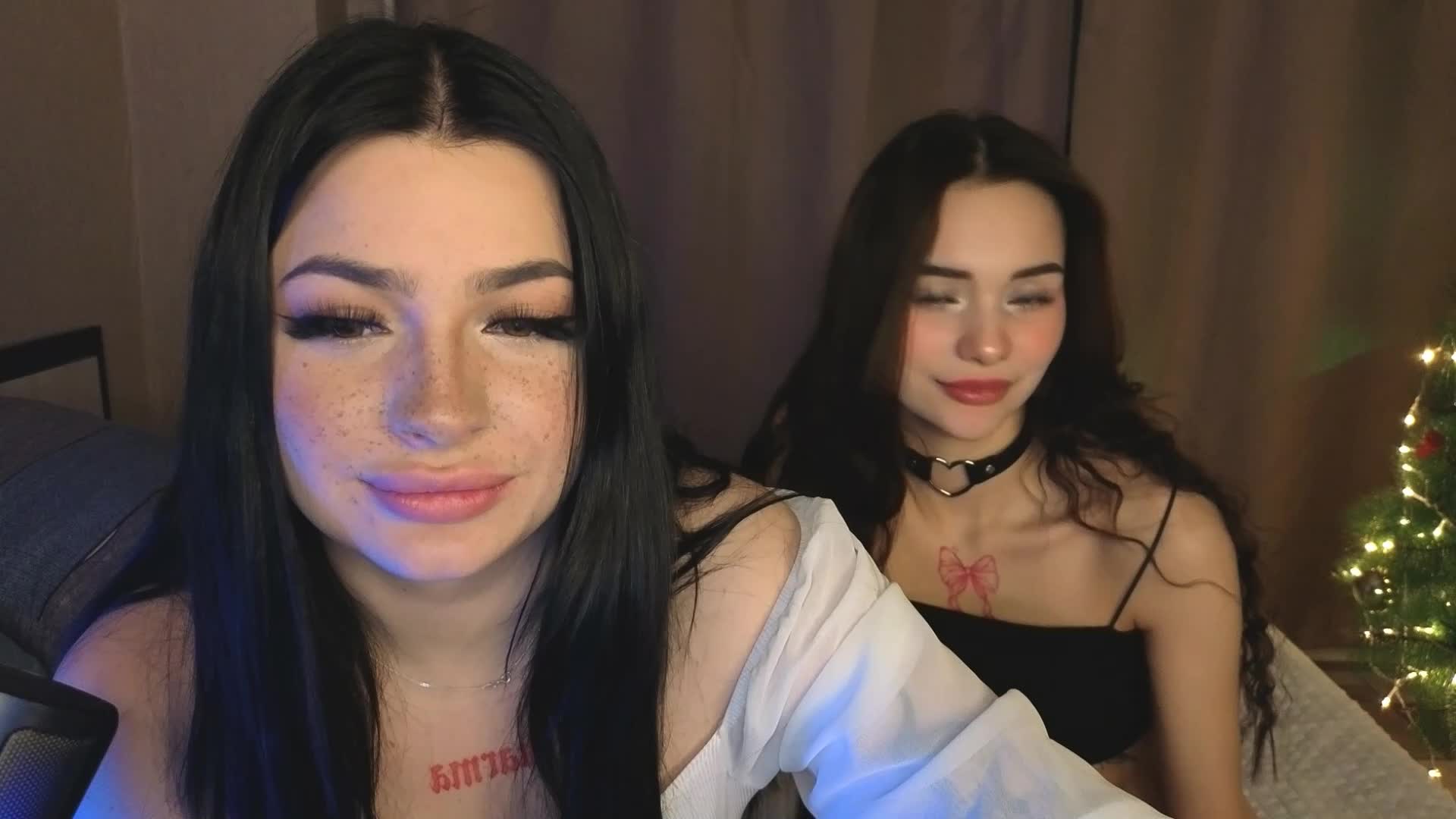 LisaAndDenis Cam Model Chat January 6, 2026