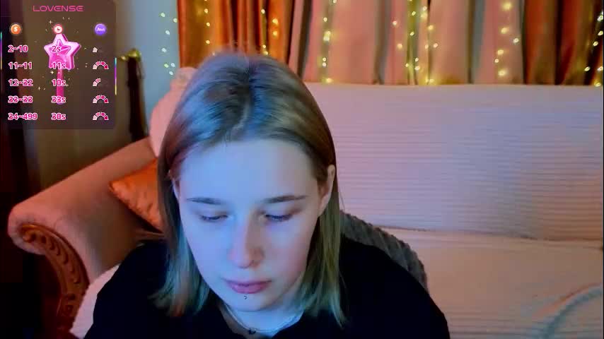 berry_assortment Cam Model Chat January 6, 2026