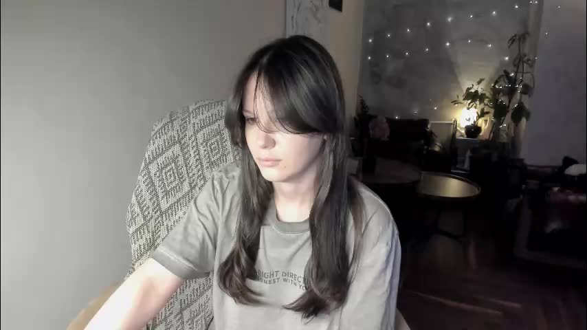 yourher0in Cam Model Chat January 6, 2026