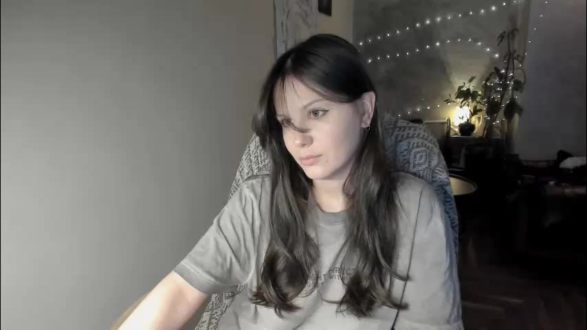 yourher0in Cam Model Chat January 6, 2026