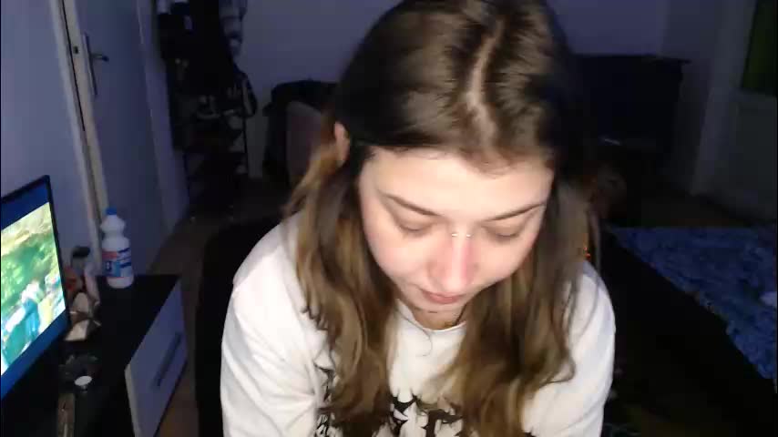 aliens4twenty Cam Model Chat January 6, 2026