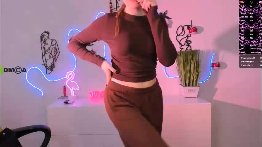 luna_tin Cam Model Chat January 6, 2026