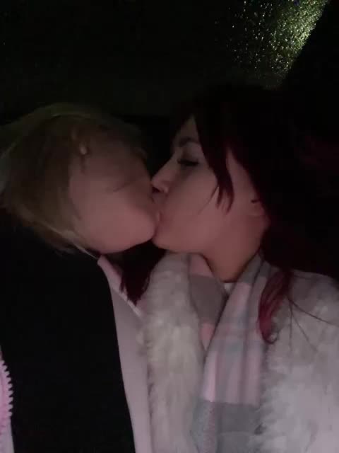 The-best-babies Cam Model Chat January 7, 2026