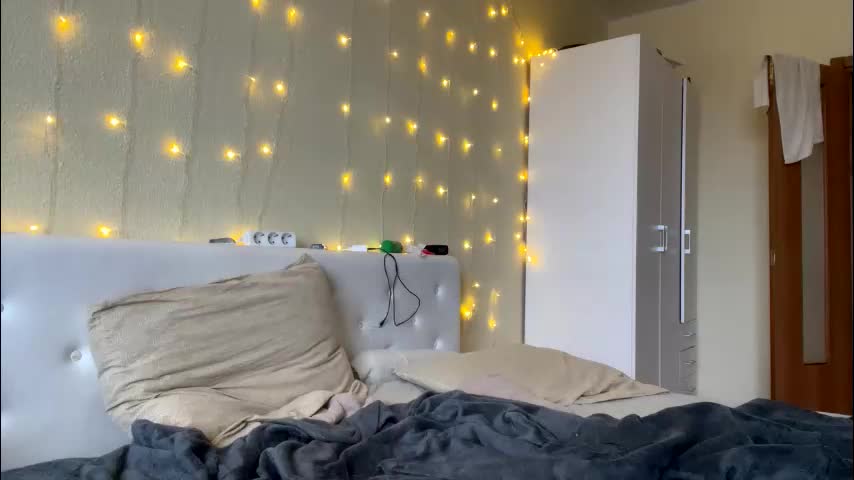 shyredstar Cam Model Chat January 7, 2026