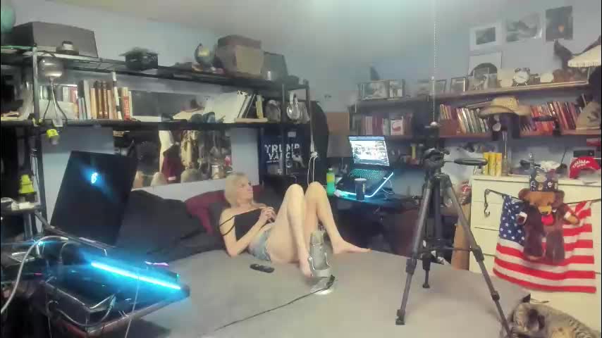 pink_black Cam Model Chat January 7, 2026