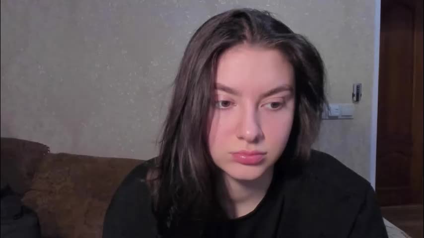 lizzi_muur Cam Model Chat January 7, 2026