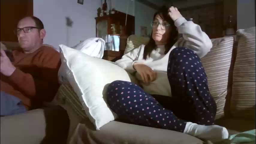 lolahueso Cam Model Chat January 7, 2026