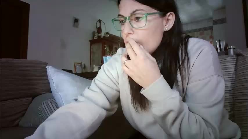 lolahueso Cam Model Chat January 7, 2026