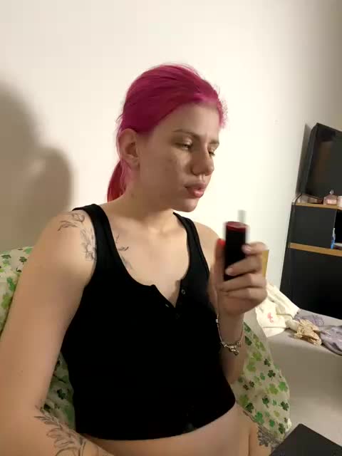 NiMfOmAnKA_s_Saskoj Cam Model Chat January 8, 2026