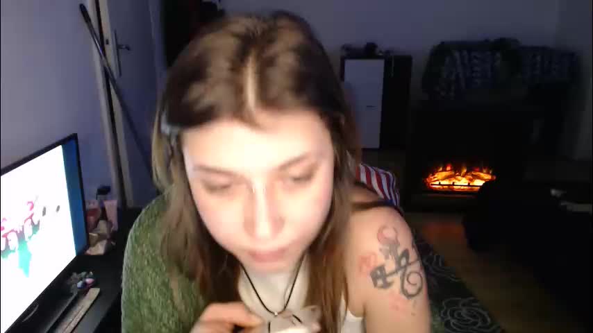 aliens4twenty Cam Model Chat January 8, 2026