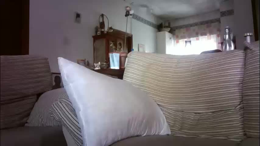 lolahueso Cam Model Chat January 8, 2026