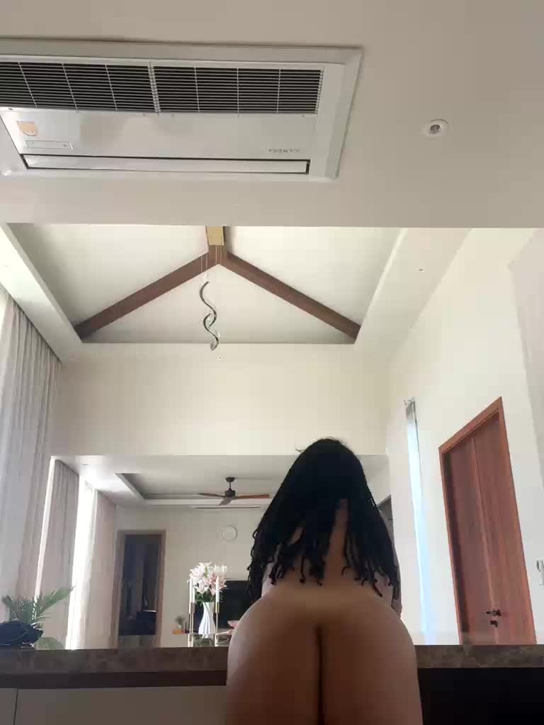 AminaLush Cam Model Chat January 9, 2026