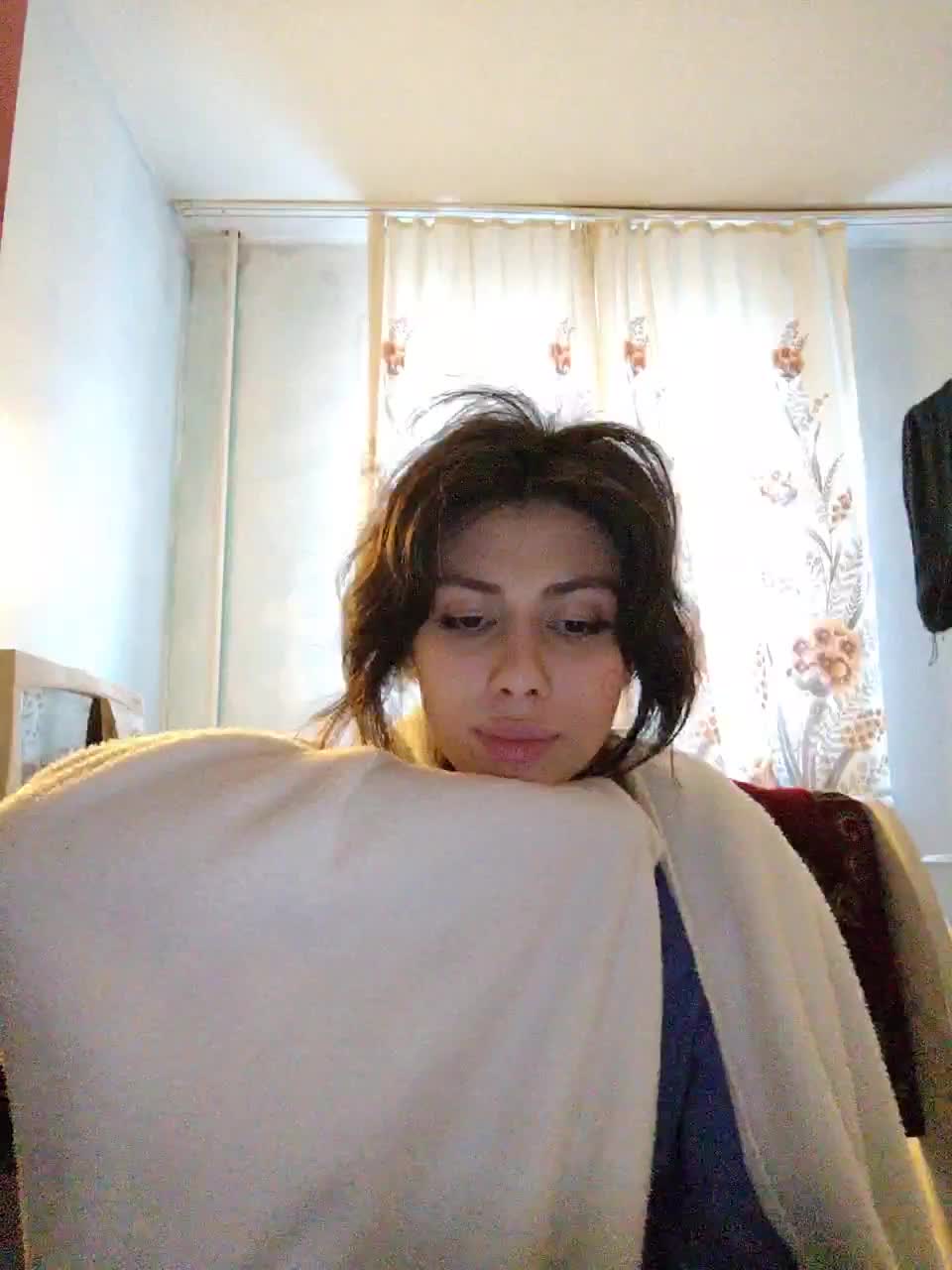 Tinablackkk Cam Model Chat January 9, 2026