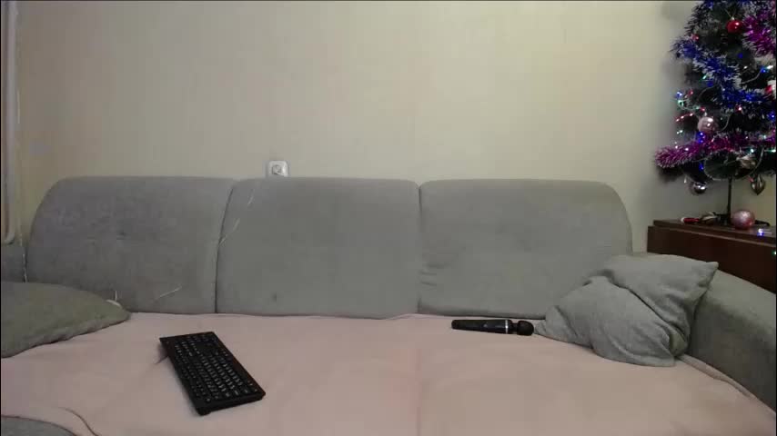 nikolettared Cam Model Chat January 9, 2026