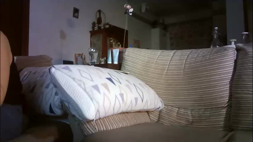 lolahueso Cam Model Chat January 9, 2026