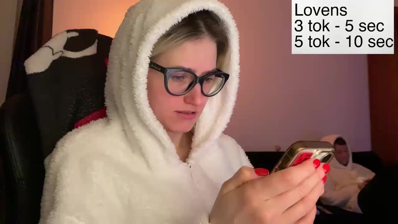 Sexy-Sweets Cam Model Chat January 9, 2026