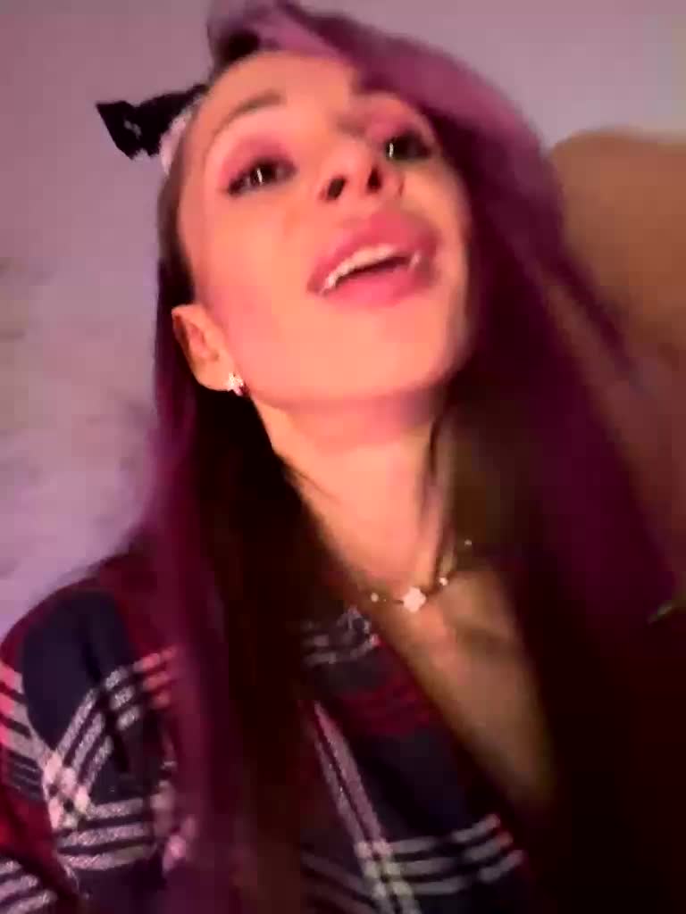 VIP17CoupleDream Cam Model Chat January 10, 2026