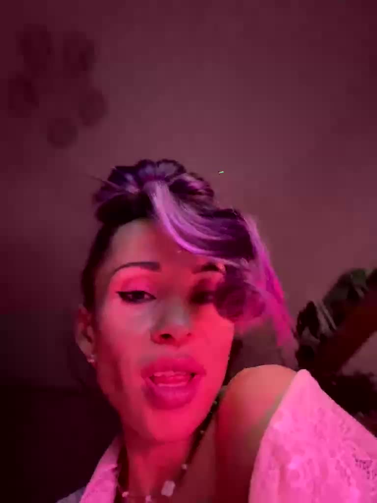 VIP17CoupleDream Cam Model Chat January 10, 2026