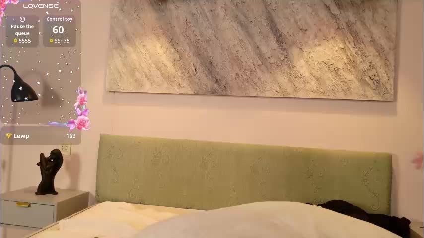 aurora_radiance Cam Model Chat January 10, 2026