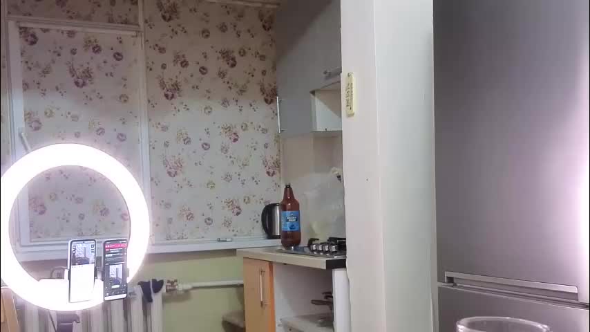 best_ass2000 Cam Model Chat January 10, 2026