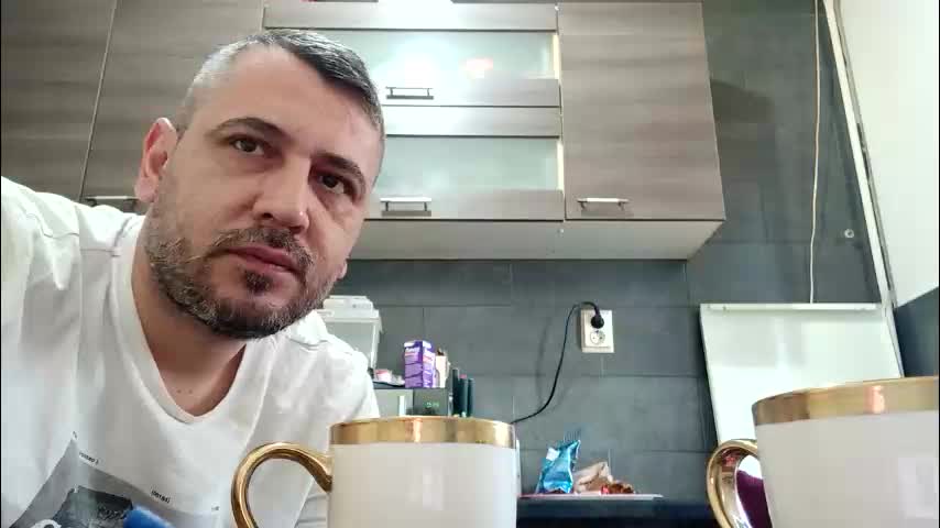 no_limit_coupl3 Cam Model Chat January 12, 2026