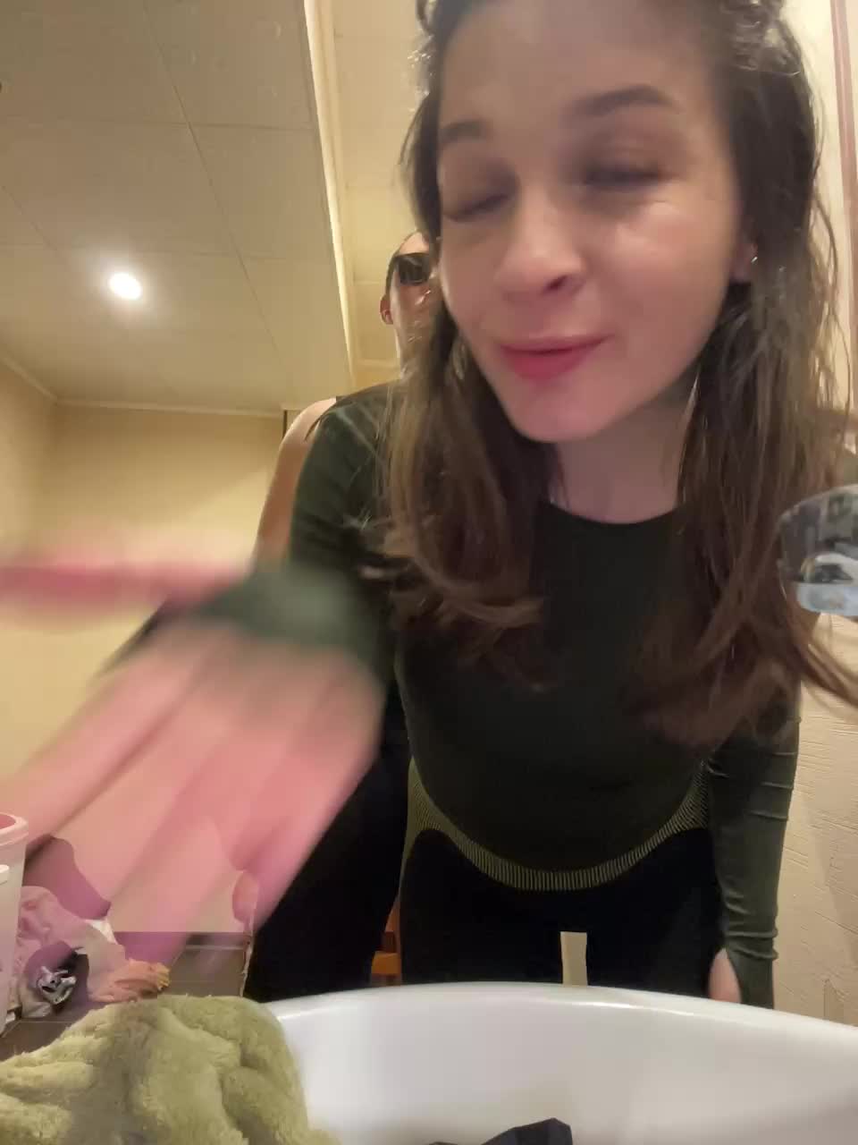 AHAHAC_HAXPEH_B_yHuTa3 Cam Model Chat January 12, 2026